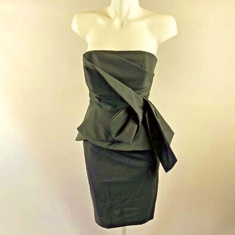 🖤 Rare White House Black Market 🖤 Strapless dress